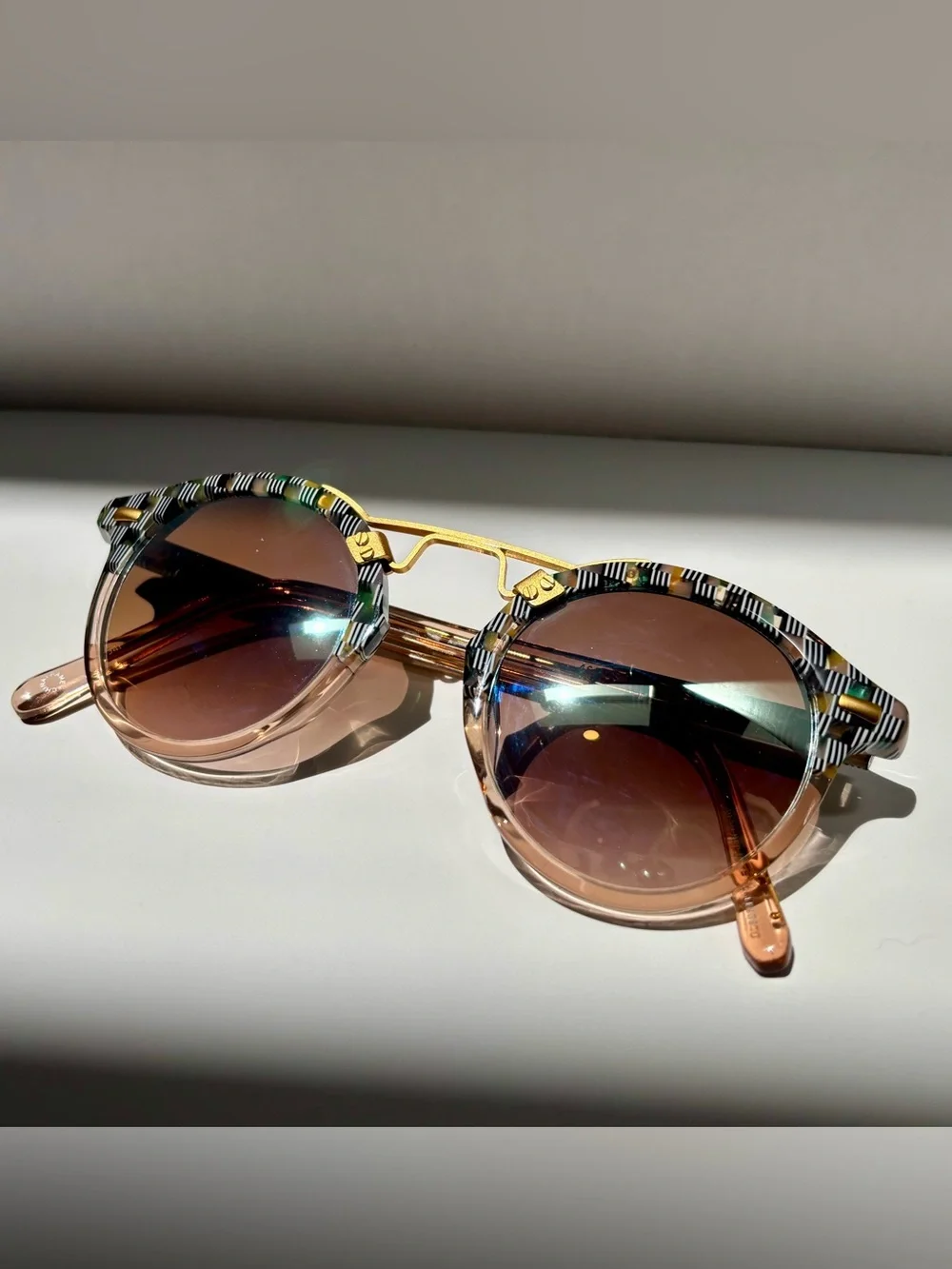 KREWE - ST. LOUIS | Lundi to Petal 24K Sunglasses